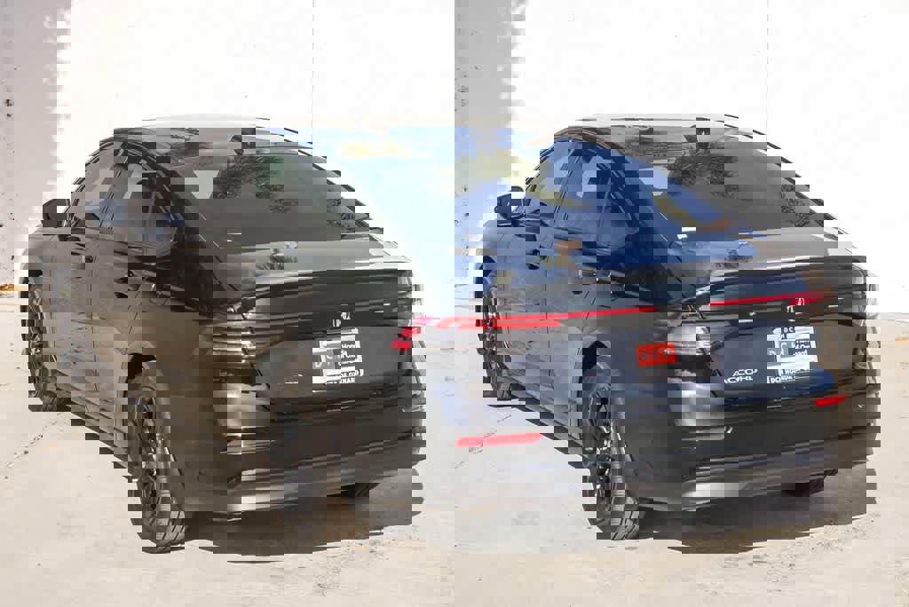 New 2025 Honda Accord SE image 9