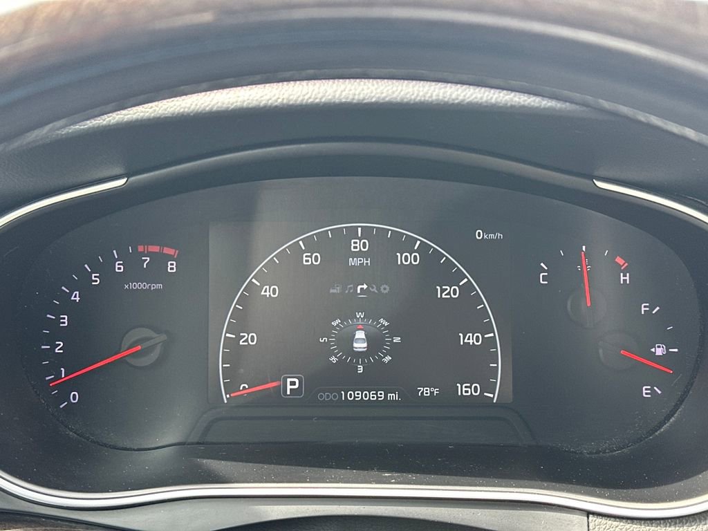 Used 2014 Kia Cadenza Premium w/ Luxury Package FWD image 28