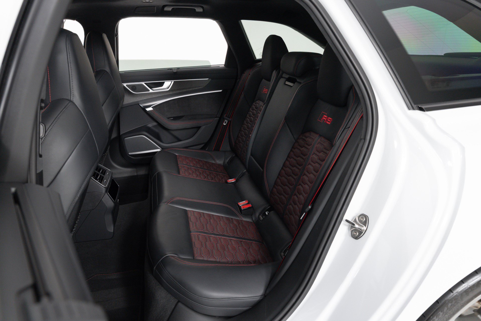 Used 2024 Audi RS 6 performance AWD/4WD image 46