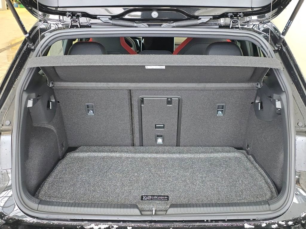 New 2026 Volkswagen GTI SE image 12