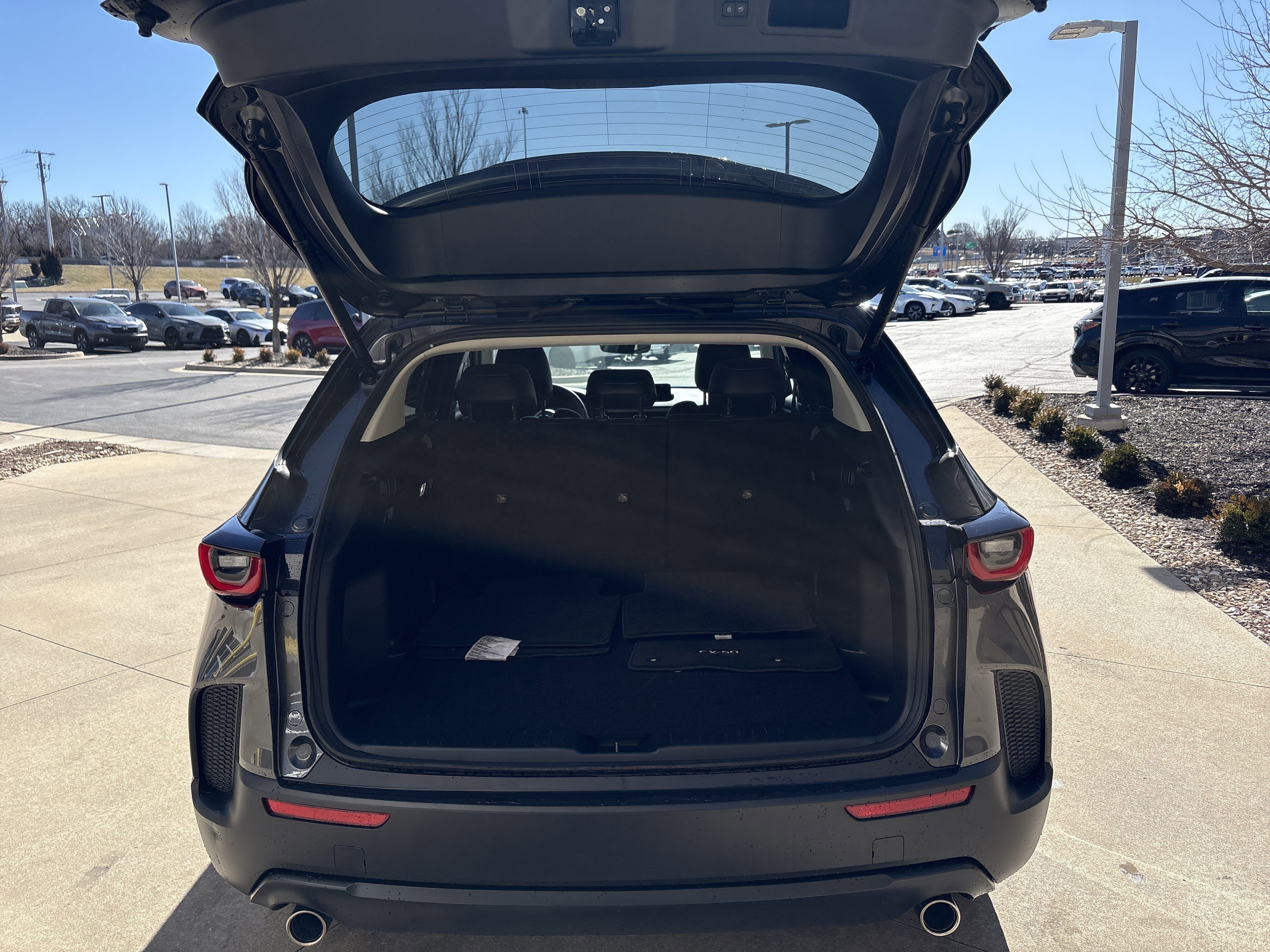 Used 2025 MAZDA CX-50 AWD 2.5 S w/ Weather Package image 31