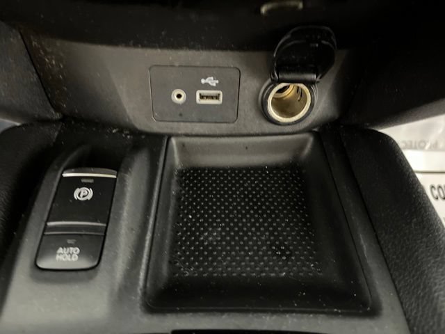 Used 2019 Nissan Rogue SV w/ Sun & Sound Touring Package FWD image 27