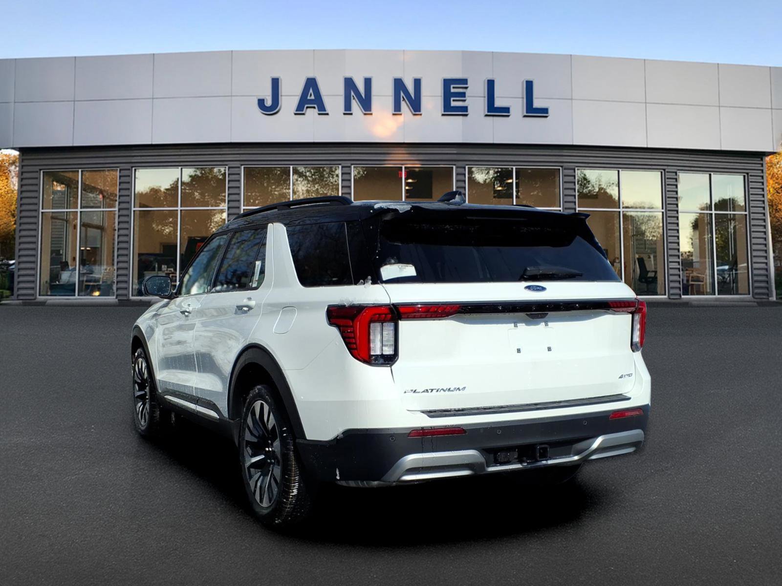 New 2026 Ford Explorer Platinum w/ LUX Leather Package image 4