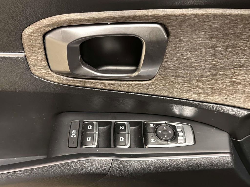 Used 2023 Kia Sorento X-Line EX image 13