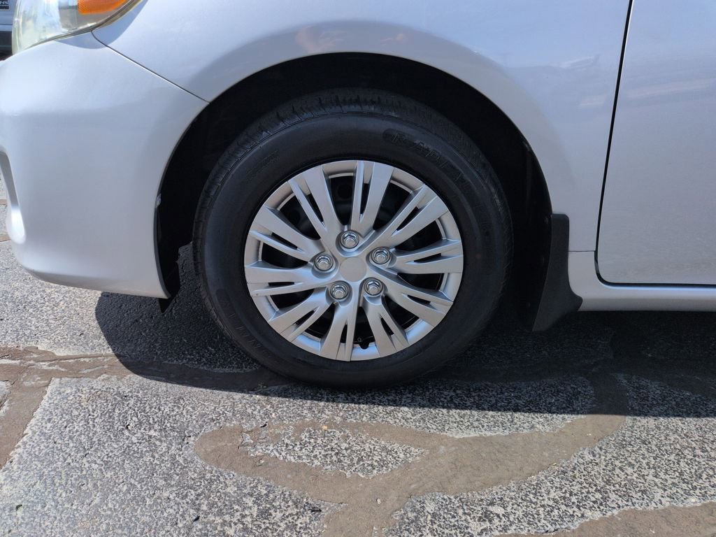 Used 2013 Toyota Corolla L image 26
