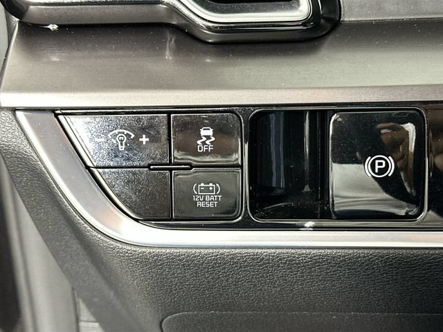 Used 2023 Kia Sportage EX AWD/4WD image 23