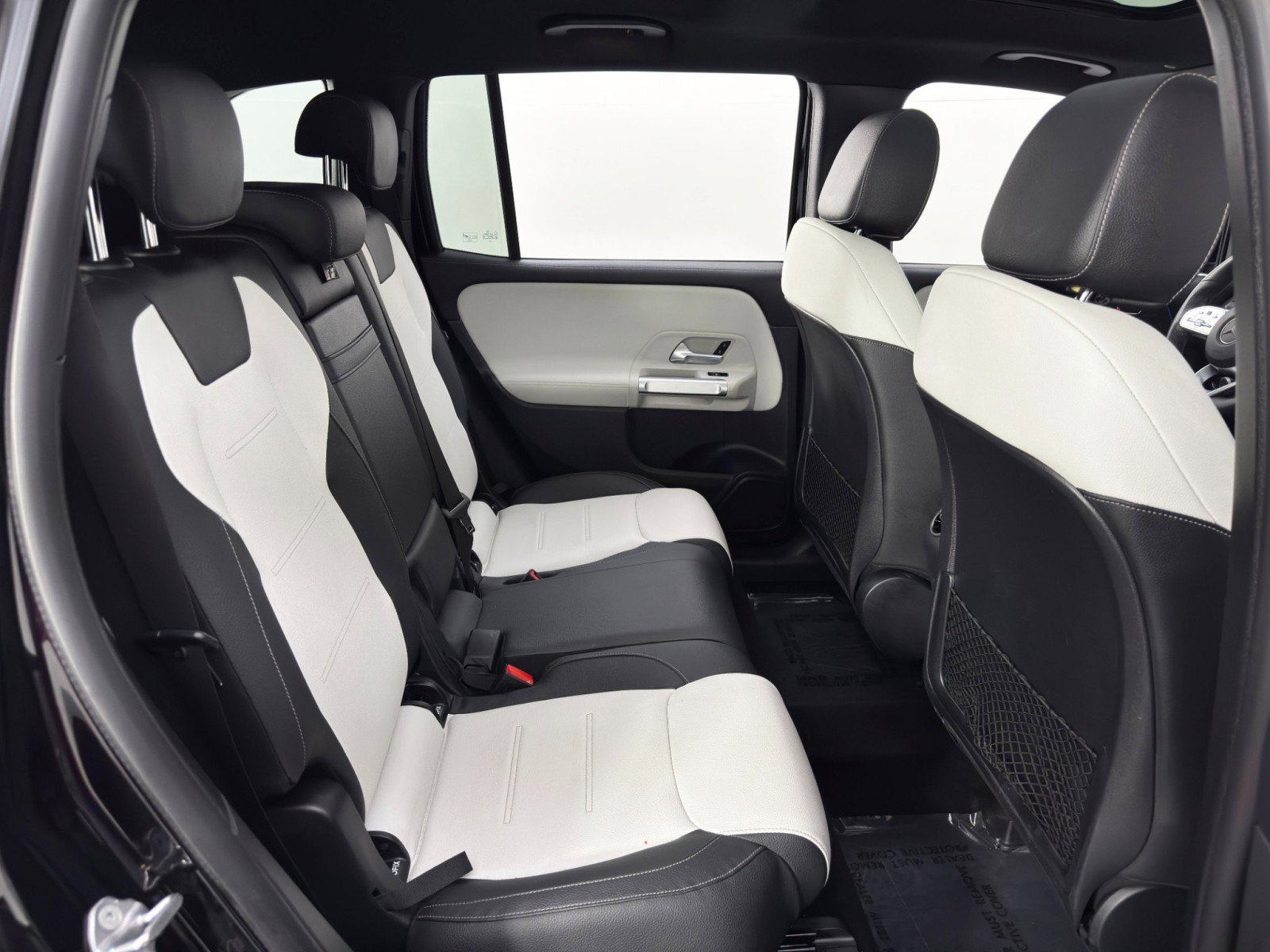 Used 2023 Mercedes-Benz GLB 250 image 42