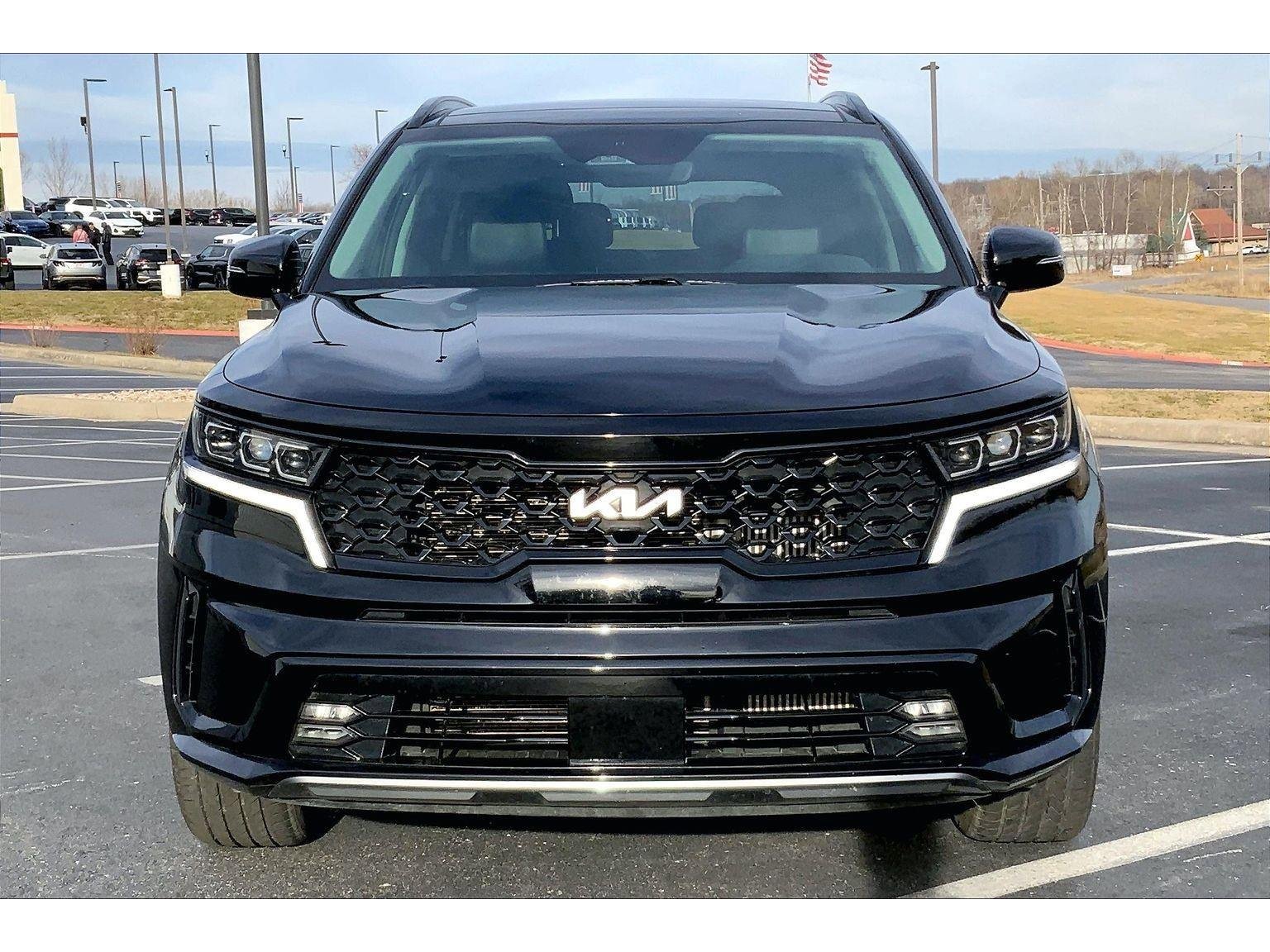 Used 2023 Kia Sorento SX image 3