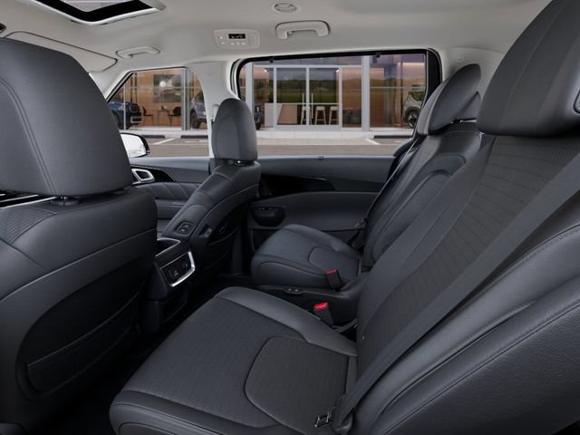 New 2025 Kia Carnival SX Prestige FWD image 18