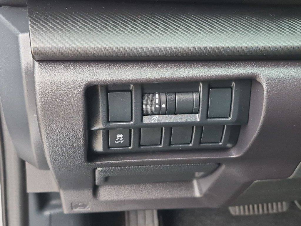 Used 2020 Subaru Impreza 2.0i AWD/4WD image 13
