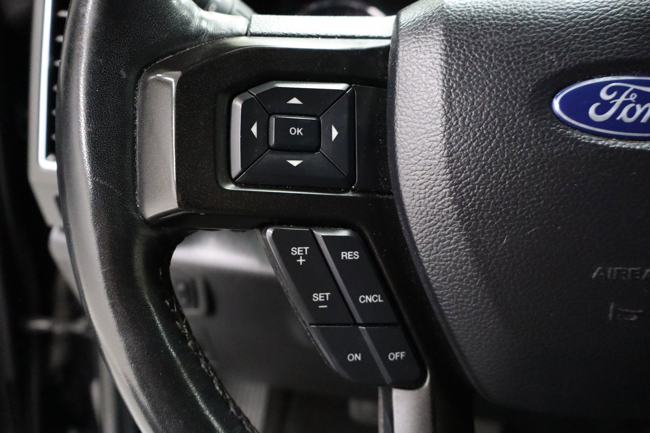 Used 2020 Ford Expedition Limited RWD image 18