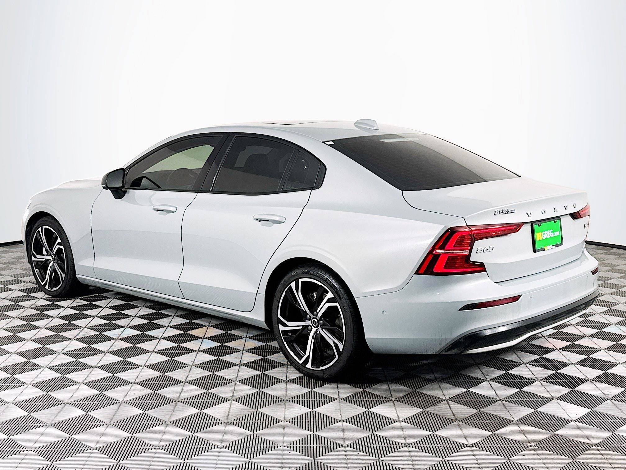 Used 2024 Volvo S60 B5 Plus FWD image 6