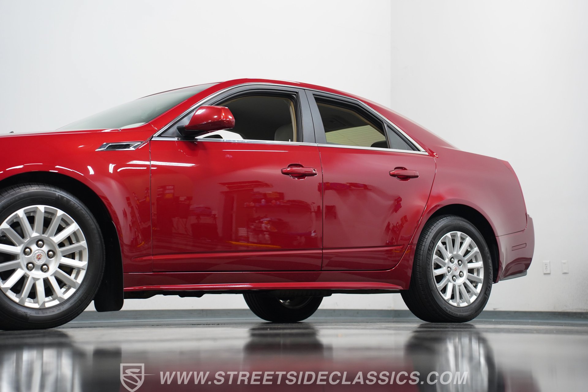 Used 2011 Cadillac CTS Sedan RWD image 22