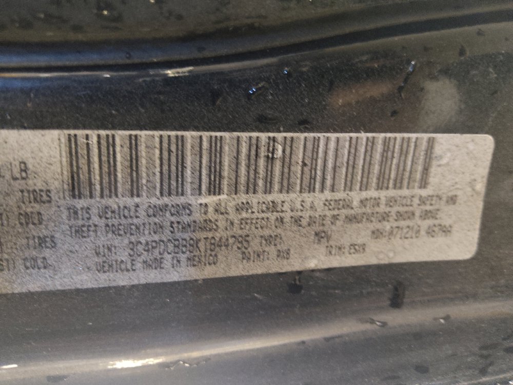 Used 2019 Dodge Journey SE FWD image 33