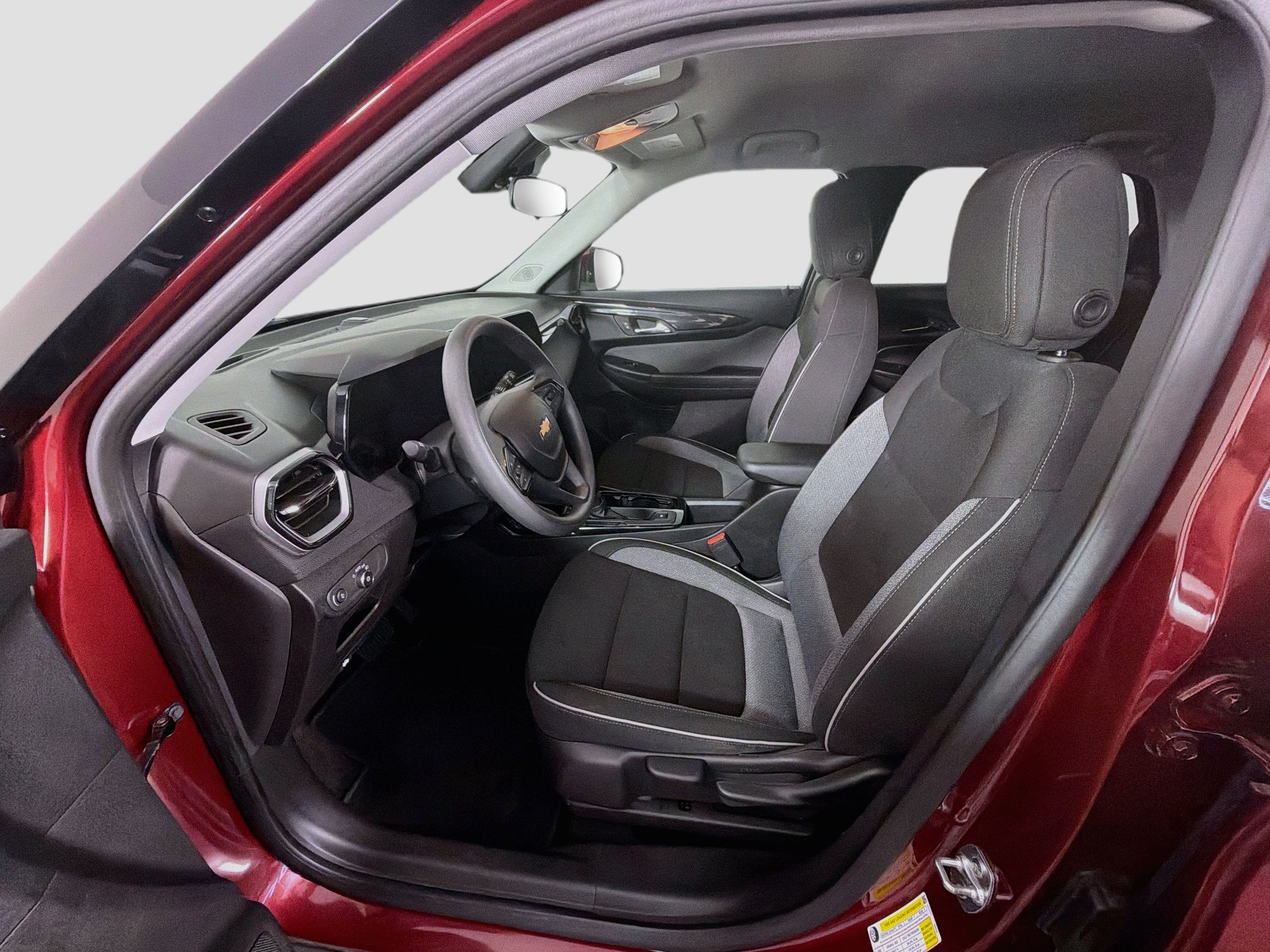 Used 2025 Chevrolet TrailBlazer LT FWD image 13