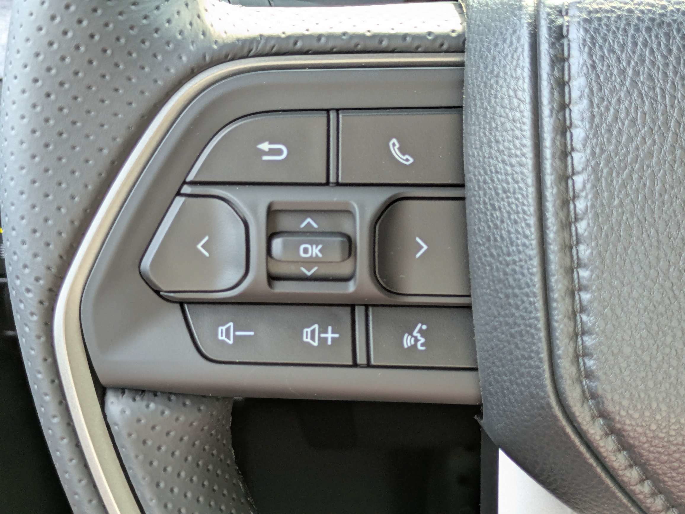 New 2026 Toyota 4Runner Trailhunter AWD/4WD image 30