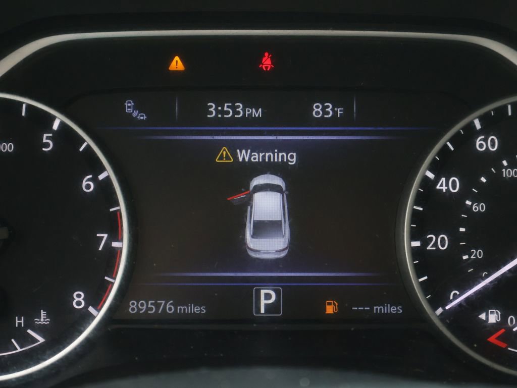 Used 2017 Nissan Maxima Platinum FWD image 28