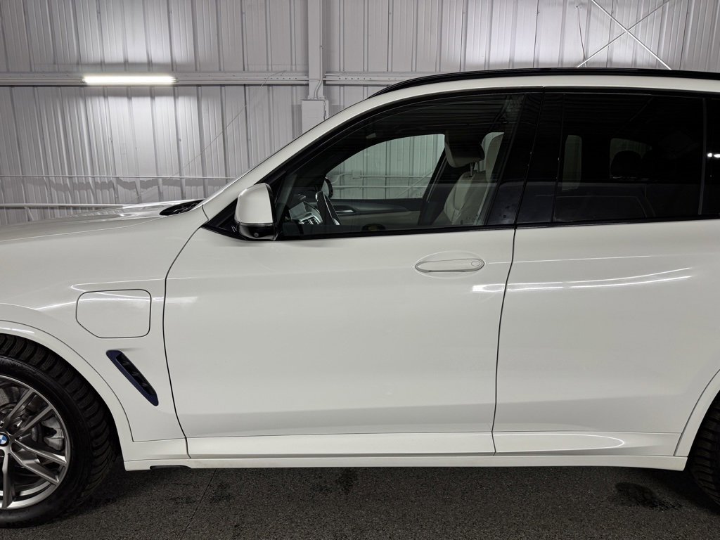 Used 2021 BMW X3 xDrive30e w/ Executive Package image 14