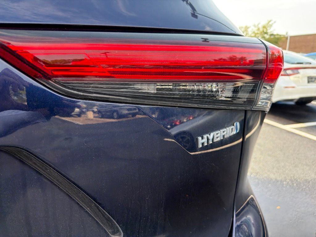 Used 2022 Toyota Highlander Platinum AWD/4WD image 9