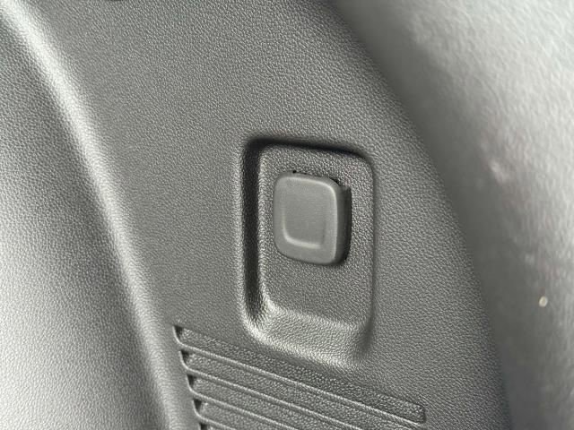 Certified 2025 Chevrolet Blazer LT image 9