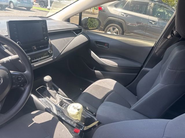 Used 2022 Toyota Corolla LE FWD image 4