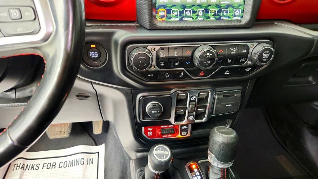 Used 2022 Jeep Gladiator Rubicon w/ Cold Weather Group AWD/4WD image 17
