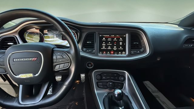 Used 2022 Dodge Challenger R/T Scat Pack RWD image 11