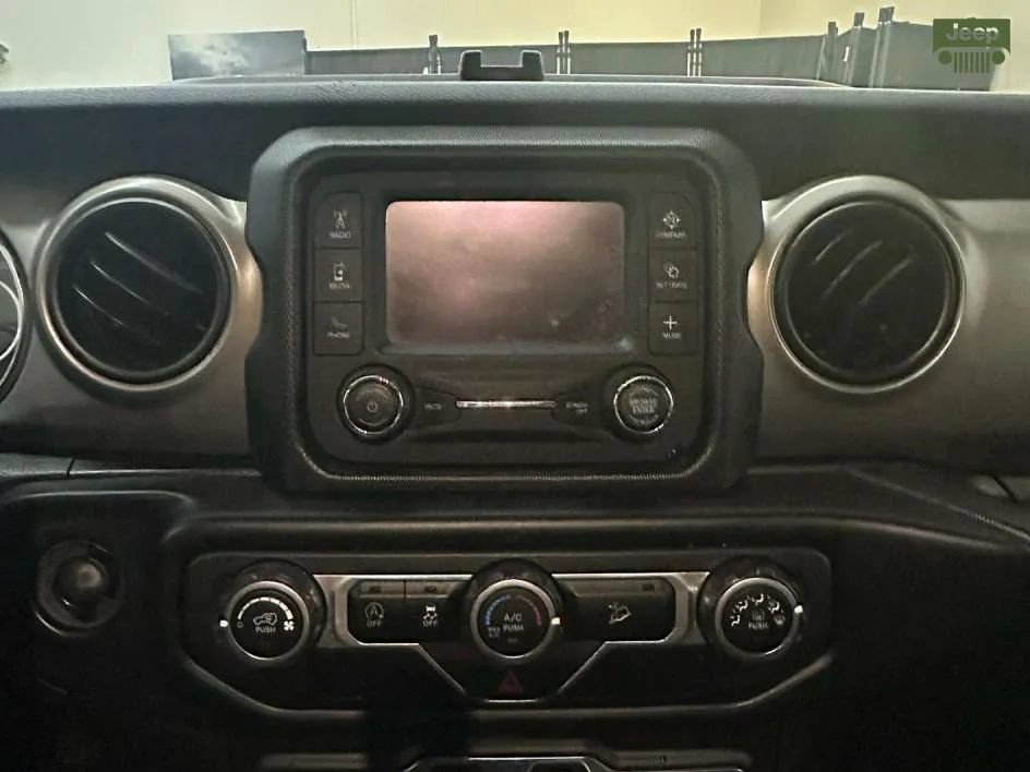 Used 2019 Jeep Wrangler Unlimited Sport S AWD/4WD image 19