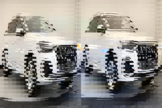 Certified 2025 Audi Q7 3.0T Premium Plus w/ Premium Plus Package
