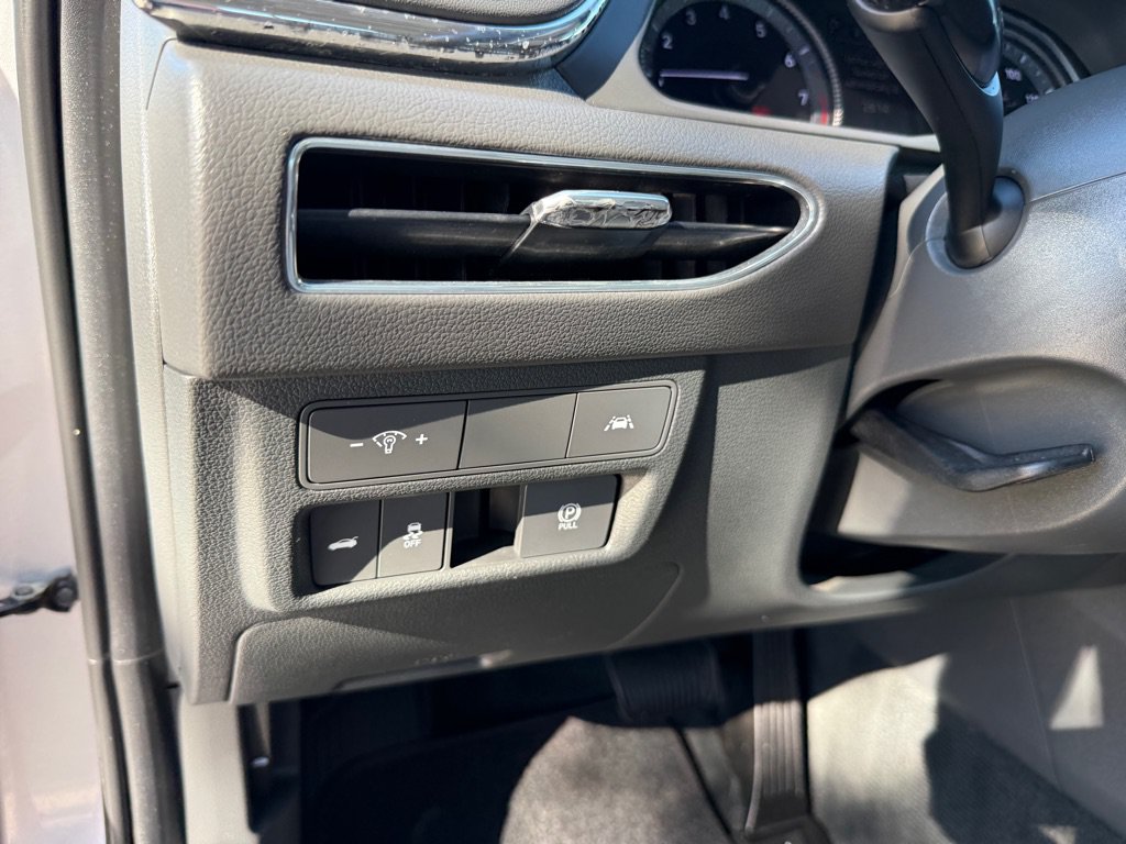 Used 2023 Hyundai Sonata SEL FWD image 17