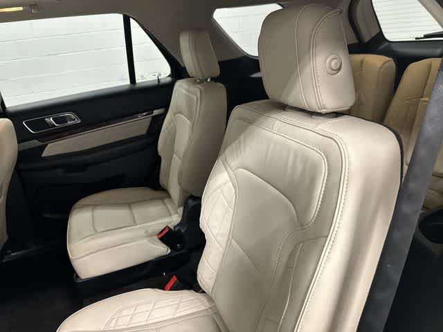 Used 2017 Ford Explorer Platinum AWD/4WD image 14