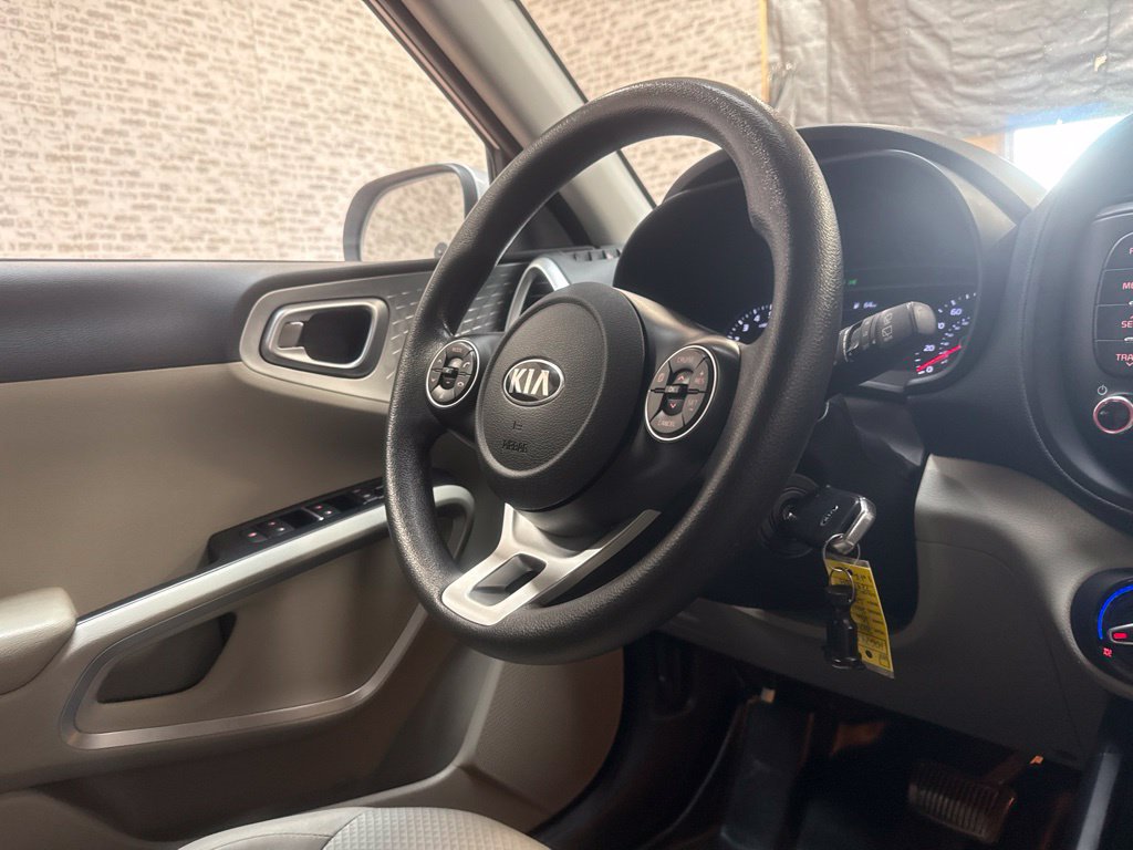 Used 2020 Kia Soul LX FWD image 18