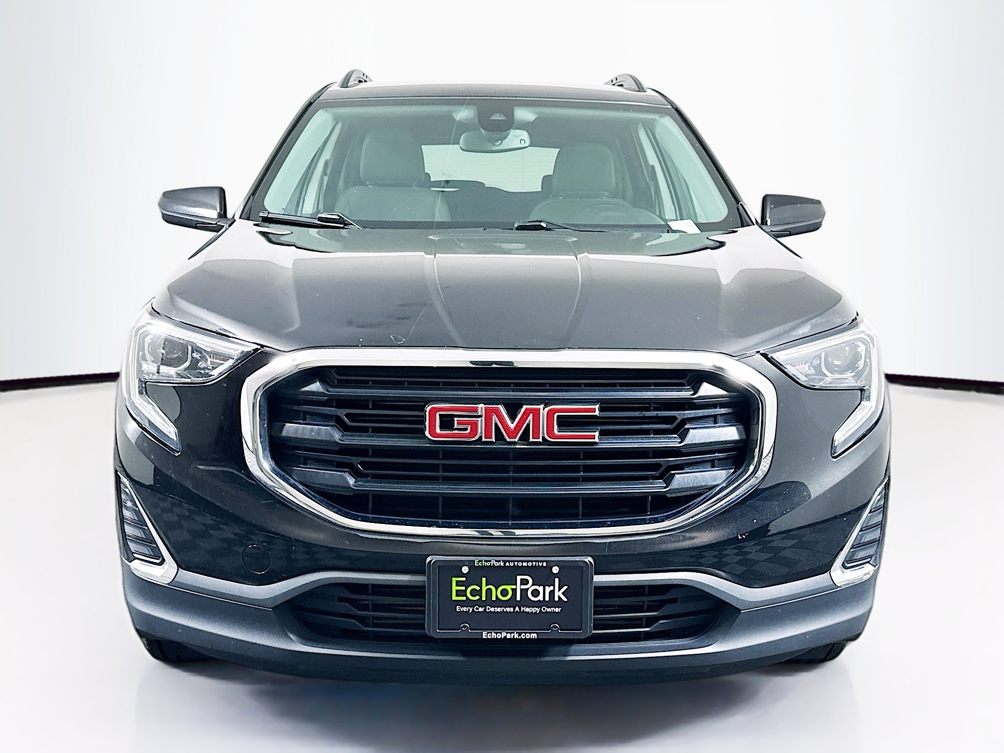 Used 2020 GMC Terrain SLE w/ Driver Convenience Package AWD/4WD image 2
