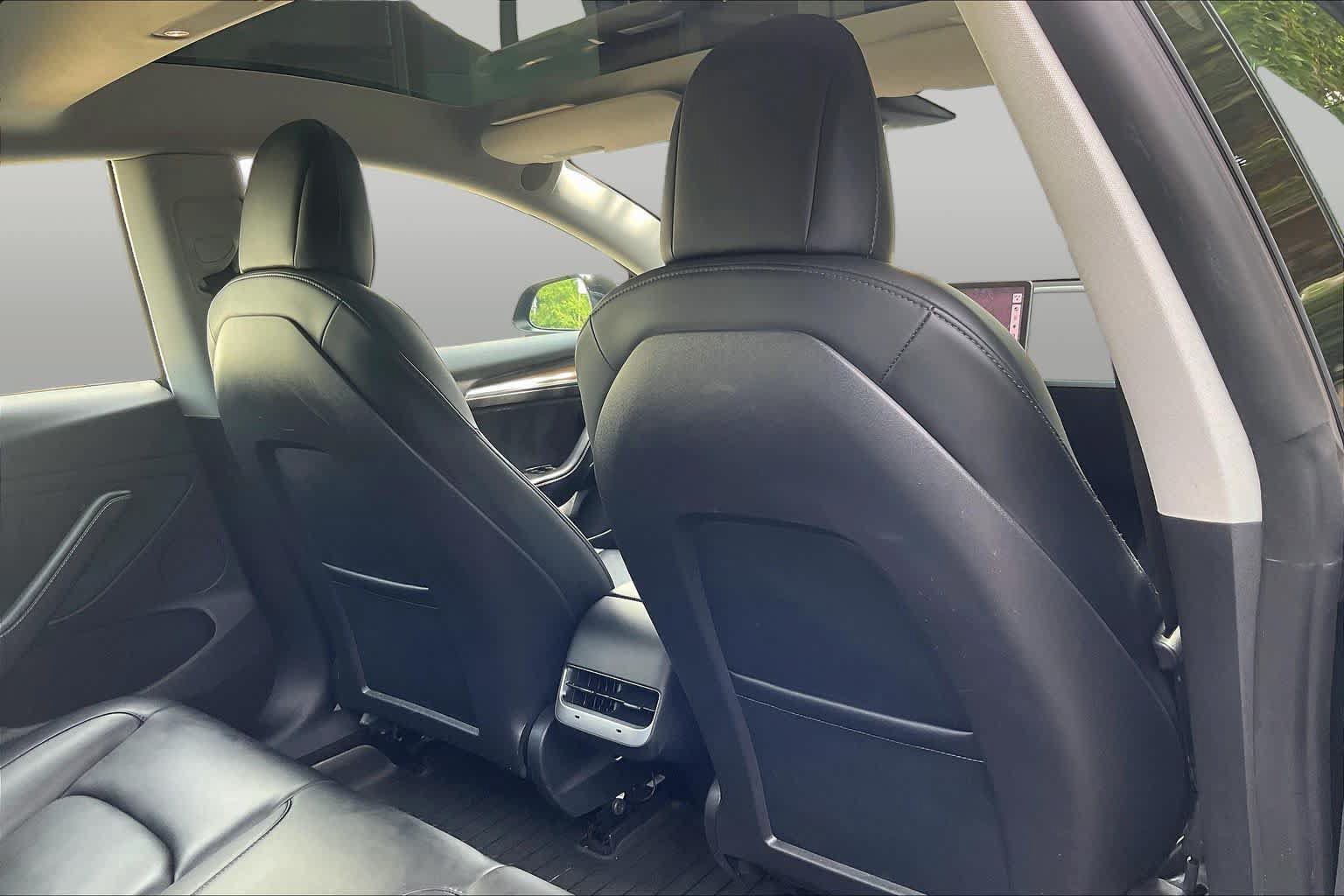 Used 2022 Tesla Model 3 Standard Range RWD image 18