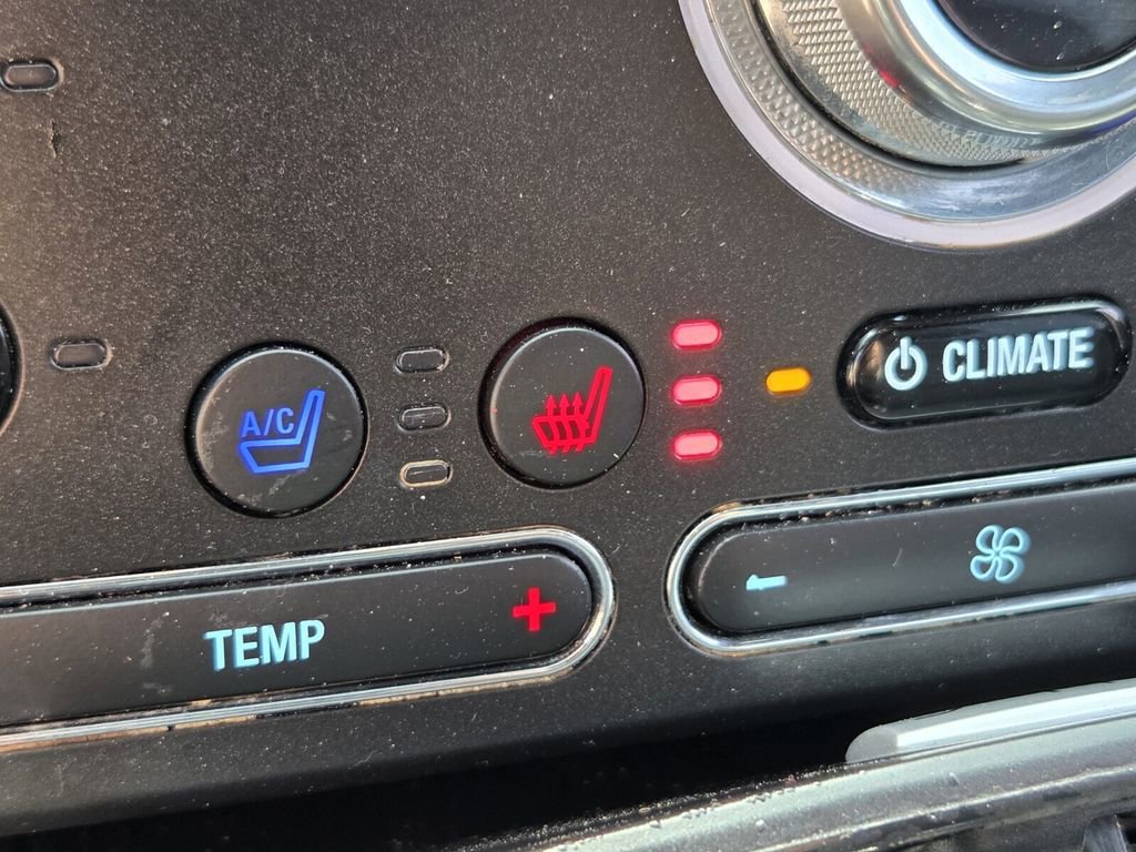 Used 2018 Ford Explorer Platinum image 24