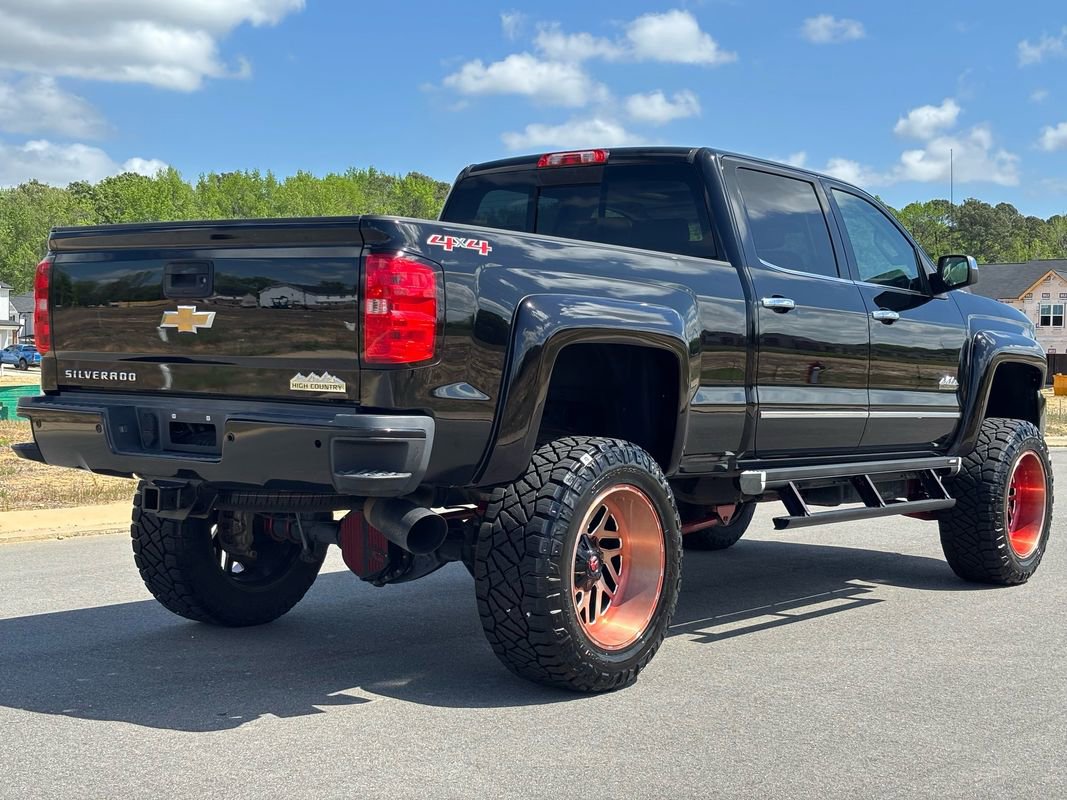 Used 2015 Chevrolet Silverado 2500 High Country w/ Duramax Plus Package image 3