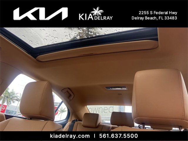 Used 2023 Lexus ES 300h w/ Premium Package image 16