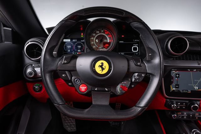 Used 2019 Ferrari Portofino RWD image 6