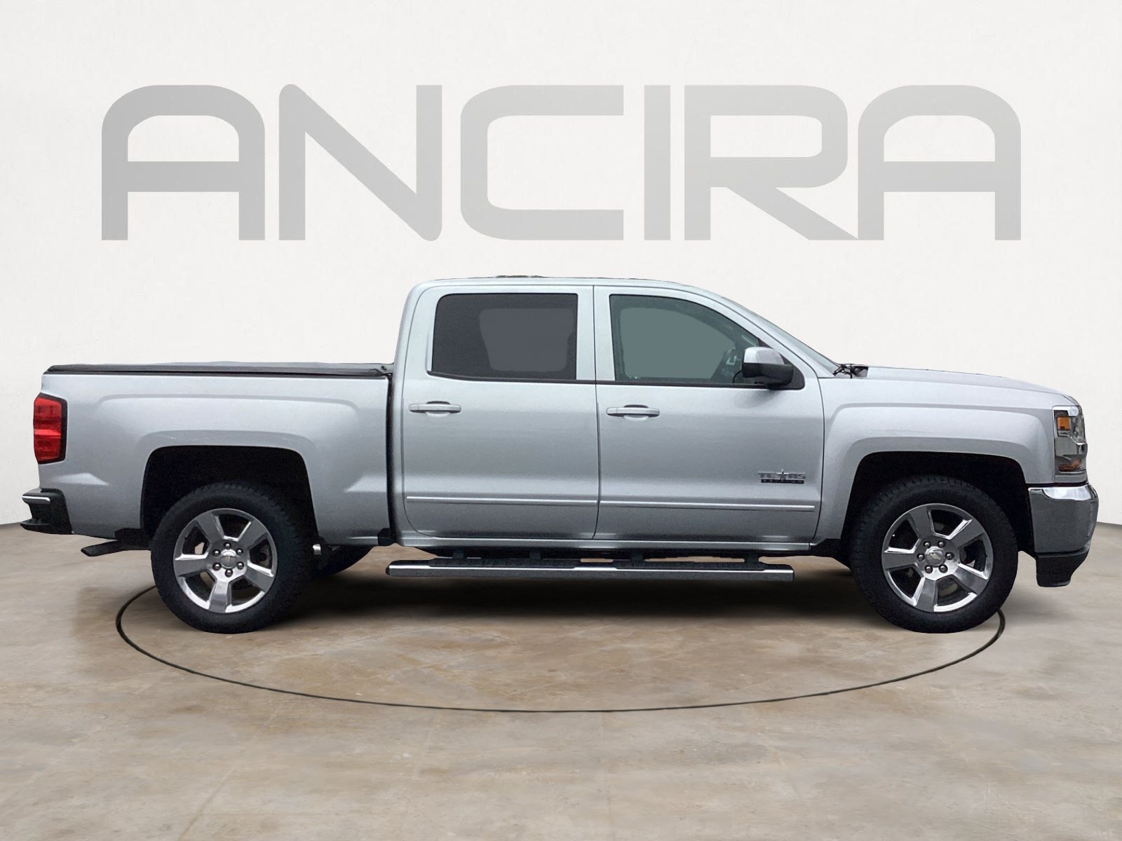 Used 2018 Chevrolet Silverado 1500 LT w/ Texas Edition RWD image 13