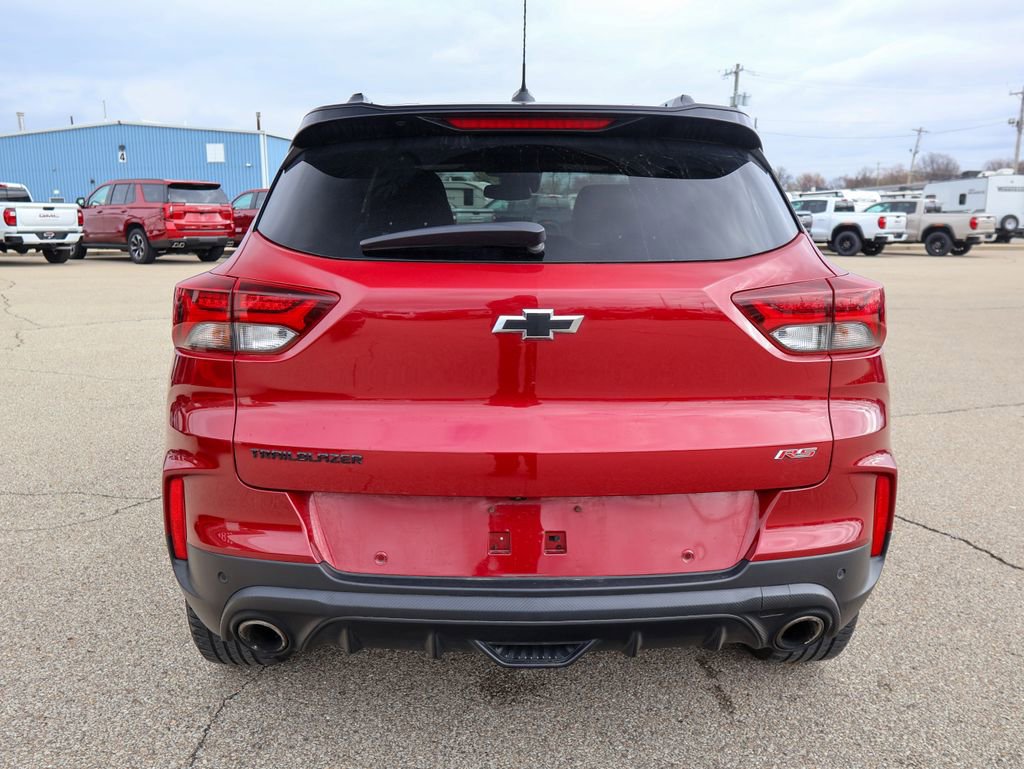 Used 2021 Chevrolet TrailBlazer RS w/ Technology Package FWD image 4