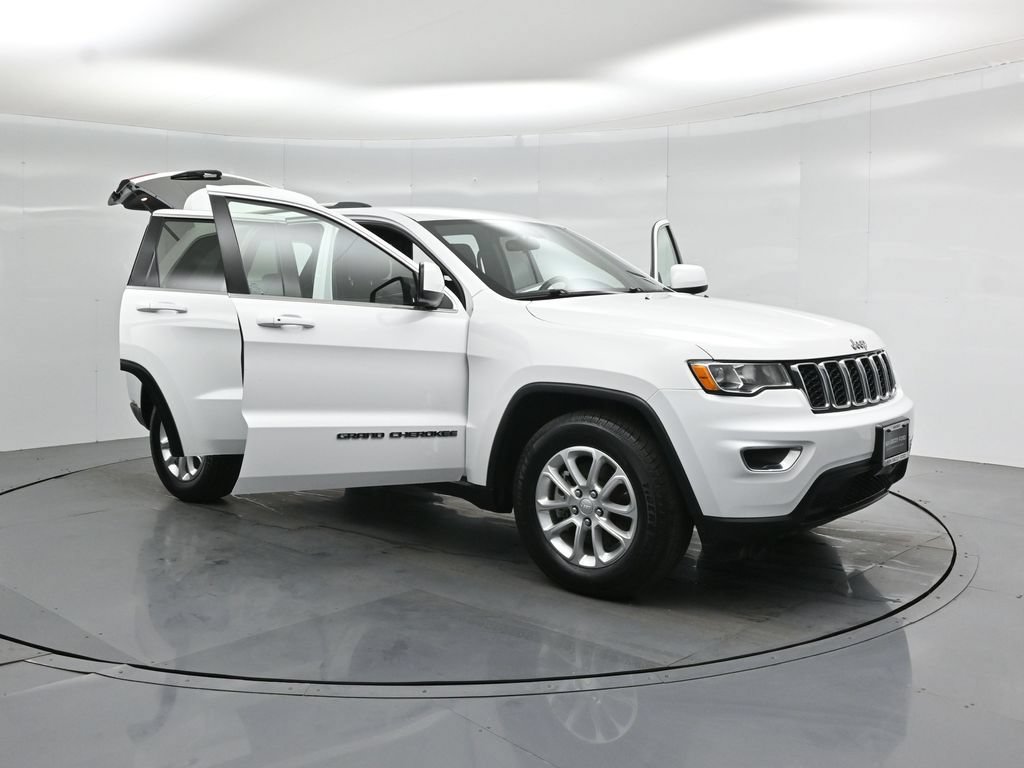 Used 2021 Jeep Grand Cherokee Laredo RWD image 31