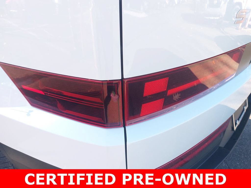 Used 2025 Hyundai Santa Fe SEL FWD image 40