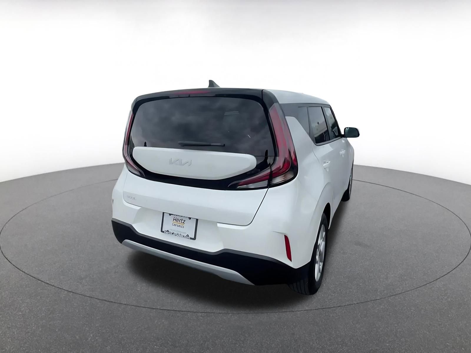 Used 2025 Kia Soul LX w/ LX Technology Package image 14