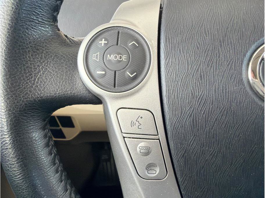 Used 2012 Toyota Prius Five FWD image 17