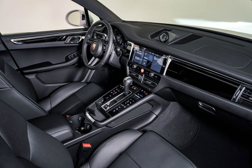 New 2026 Porsche Macan S AWD/4WD image 14