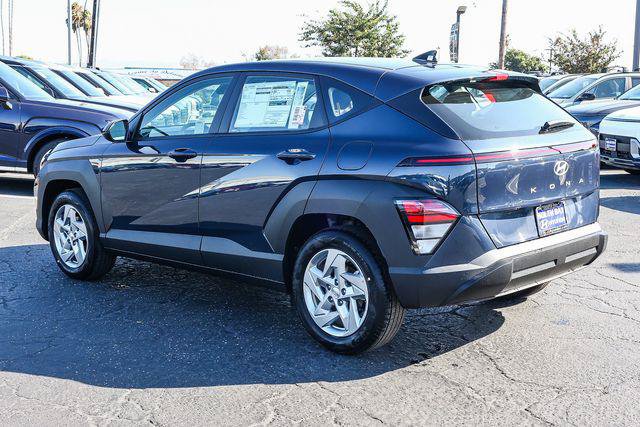 New 2027 Hyundai Kona SE FWD image 4