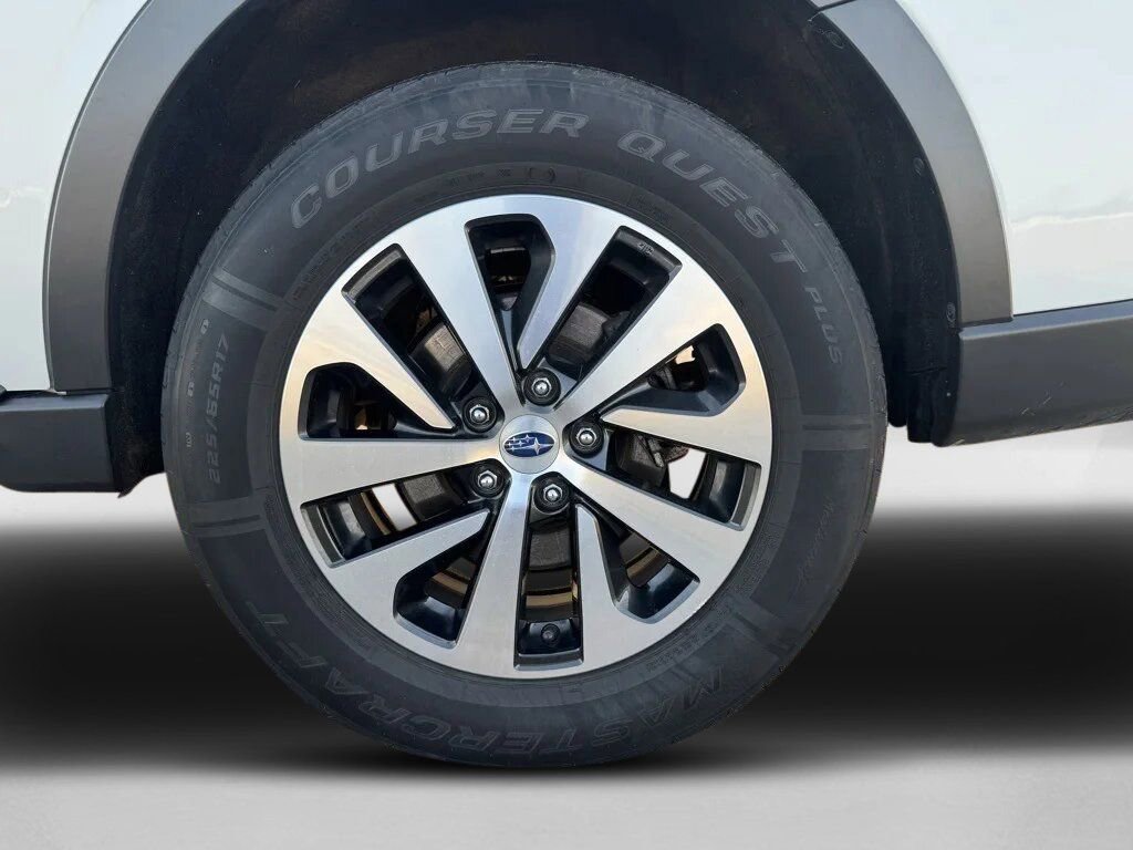 Used 2022 Subaru Outback Premium AWD/4WD image 29