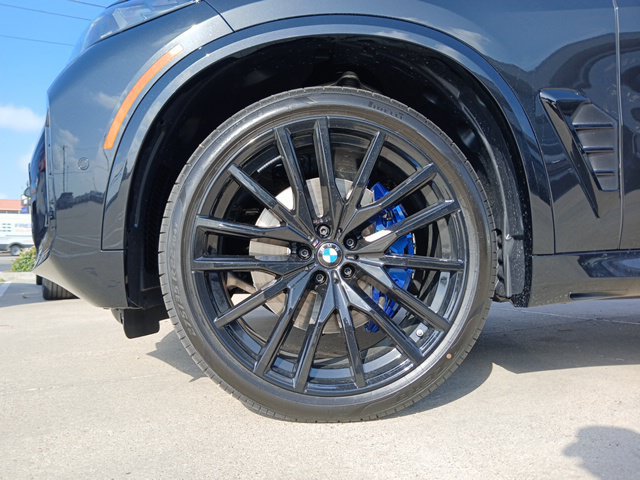 New 2026 BMW X5 xDrive40i w/ M Sport Package AWD/4WD image 5