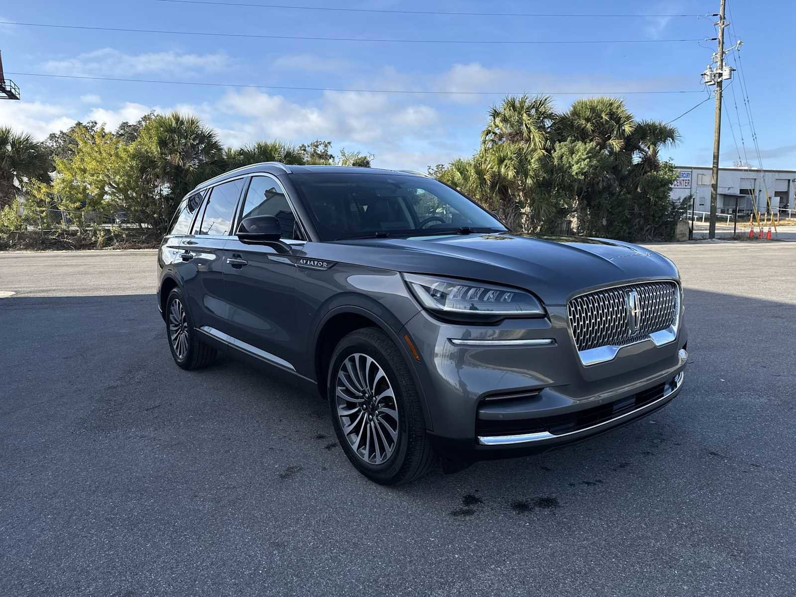 Used 2023 Lincoln Aviator Reserve AWD/4WD image 8
