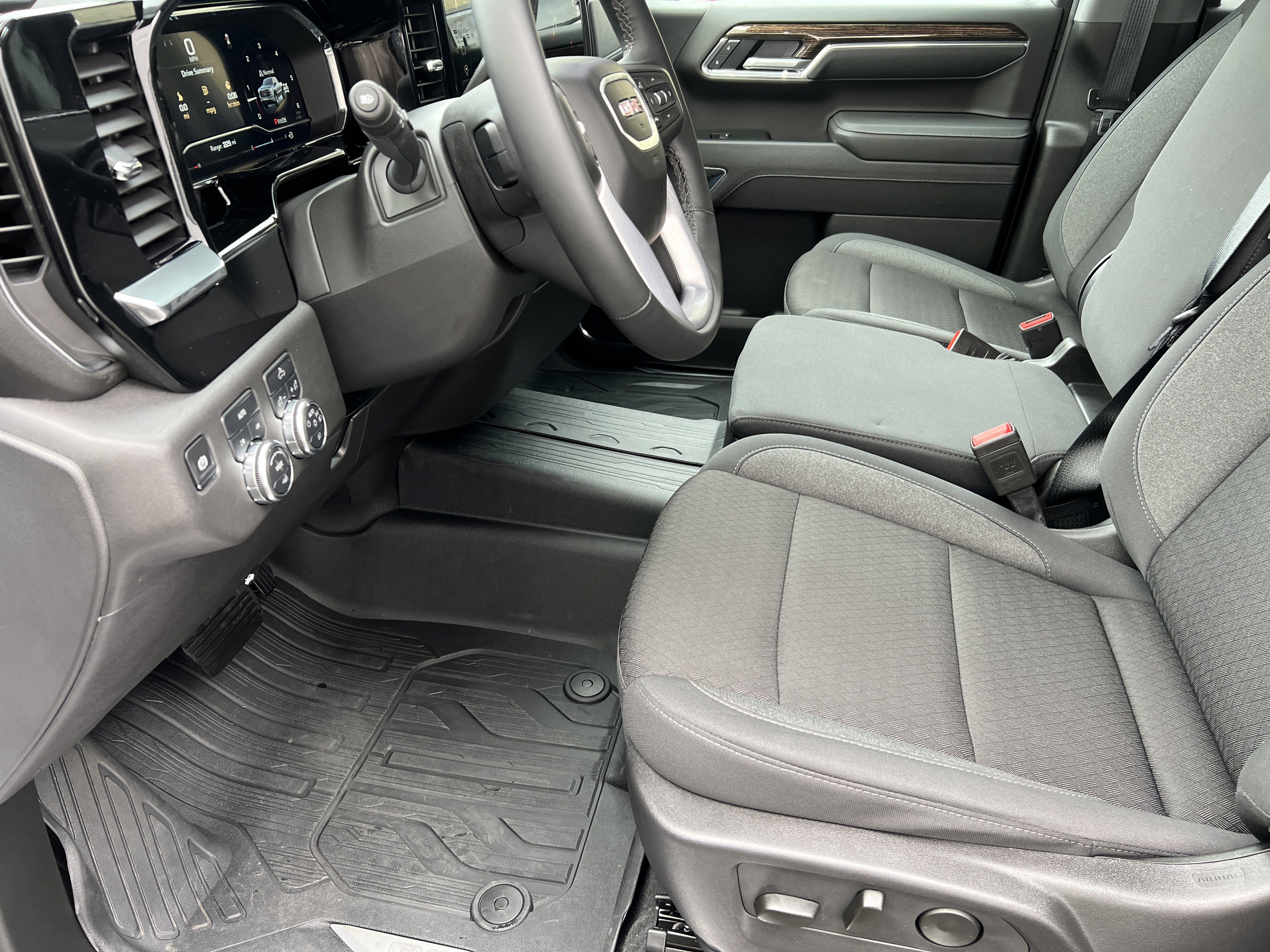 Used 2025 GMC Sierra 1500 Elevation image 16